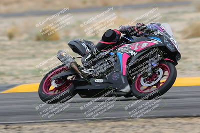 media/Jan-14-2023-SoCal Trackdays (Sat) [[497694156f]]/Turn 4 Set 2 (1030am)/